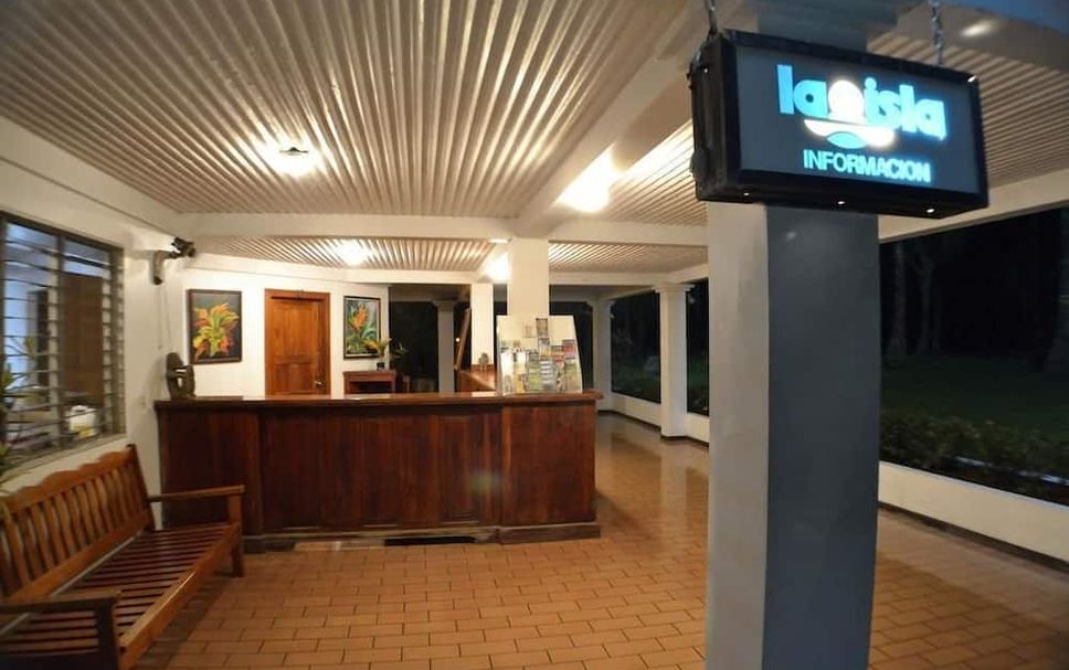 Front desk Photo