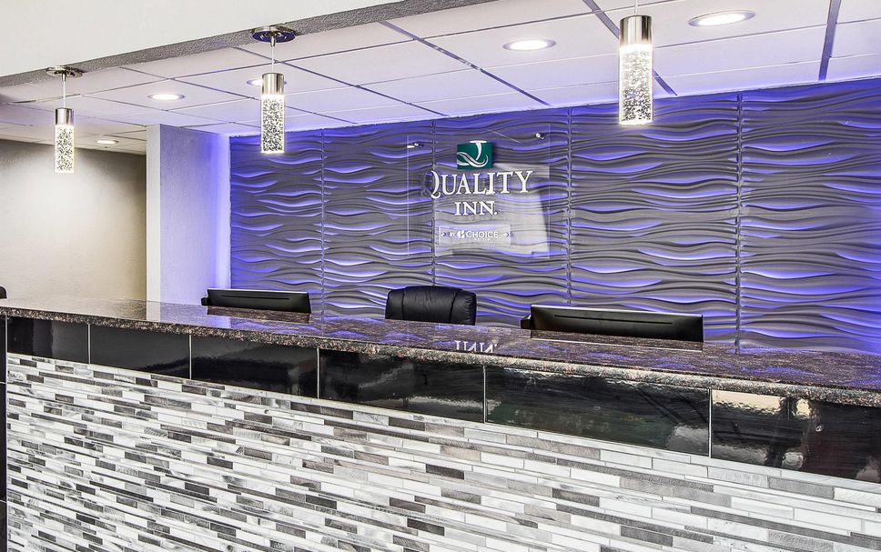 Front desk Photo