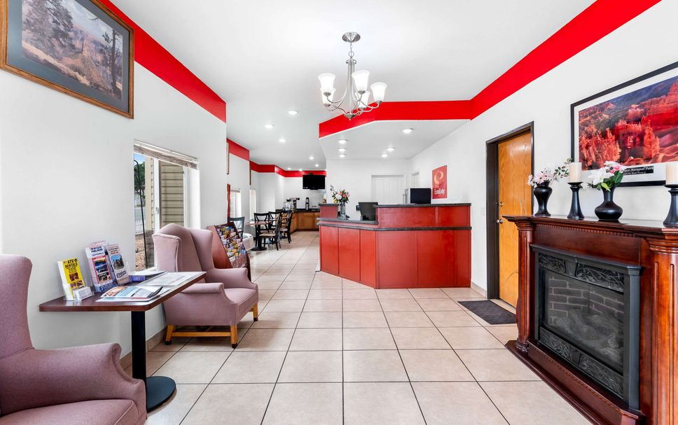 Front desk Photo