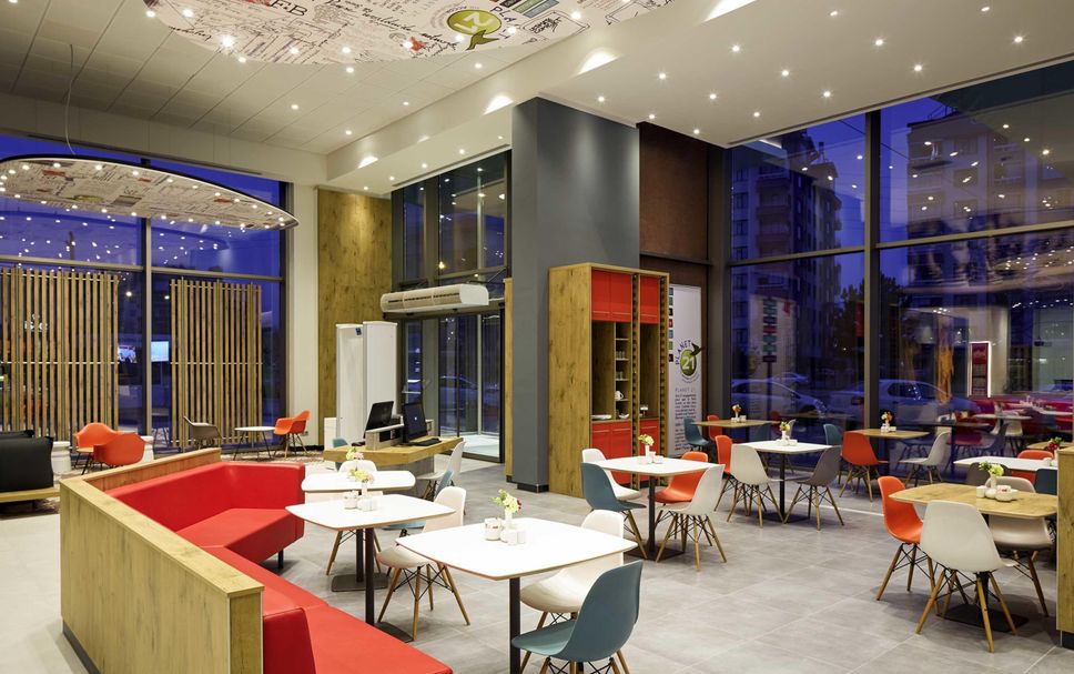 Restaurant Photo