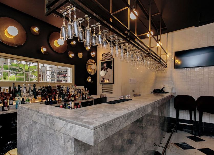 Bar Photo