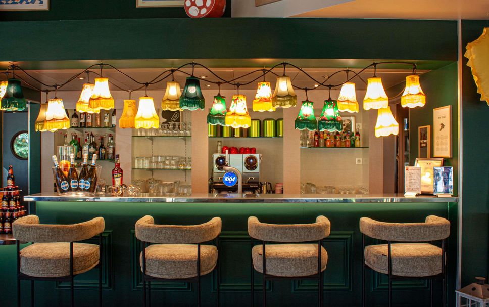 Bar Photo