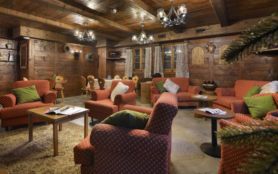 Lounge Photo