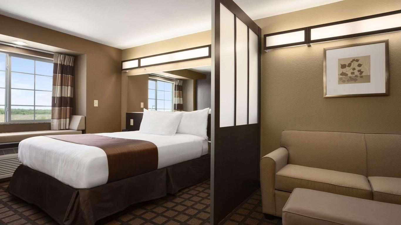 Microtel Inn & Suites by Wyndham Pleasanton