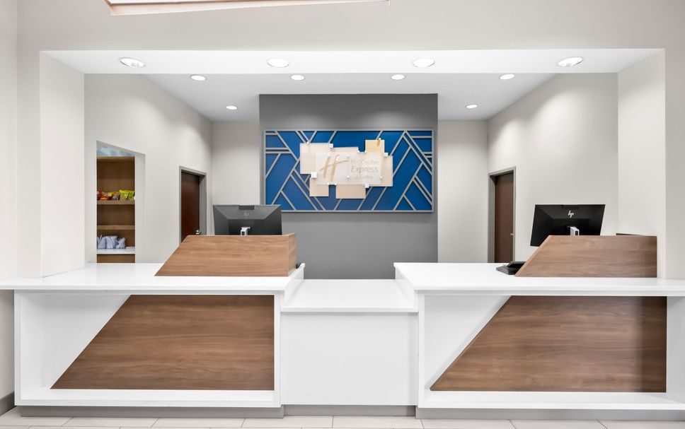 Front desk Photo