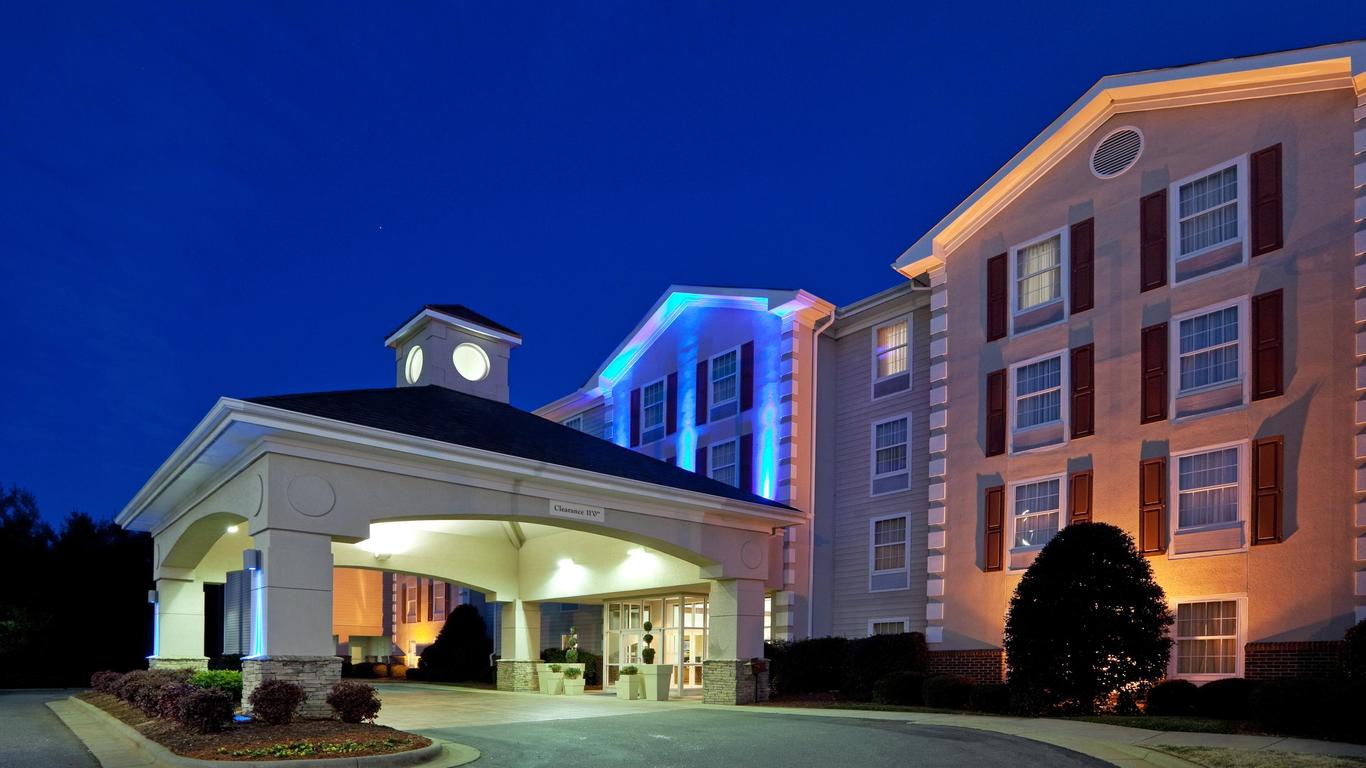 Holiday Inn Express & Suites Conover (Hickory Area)