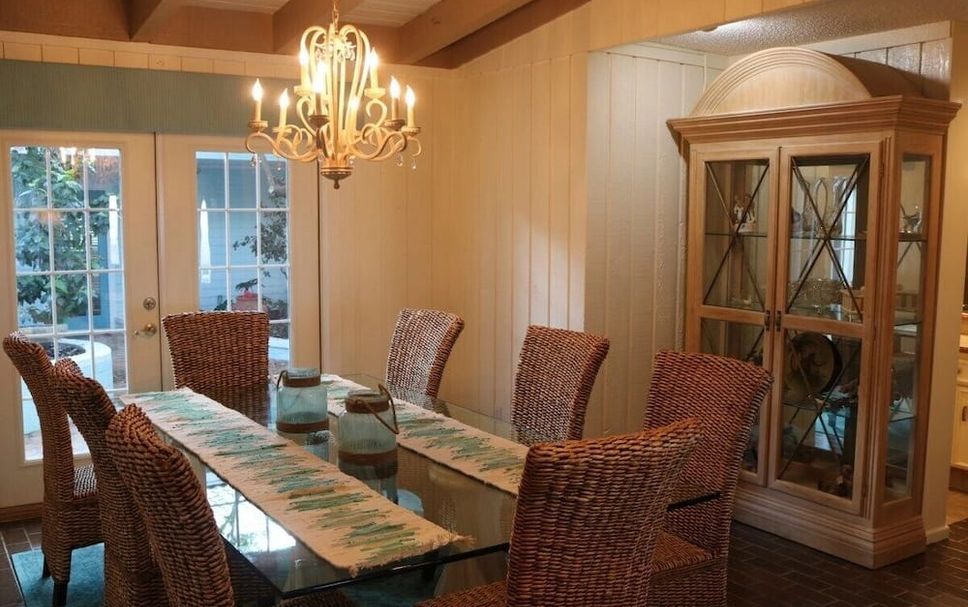 Dining room Photo