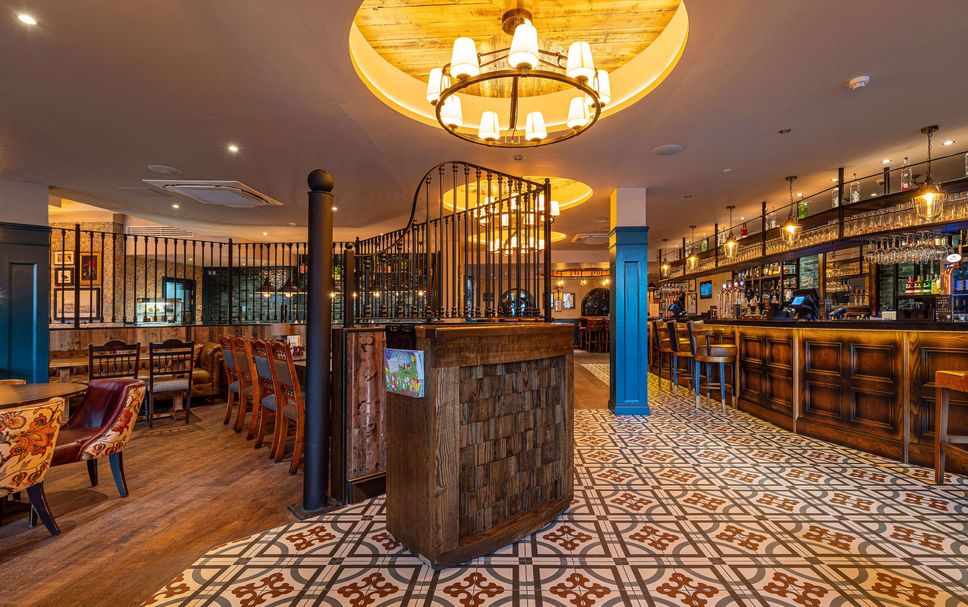 Bar Photo