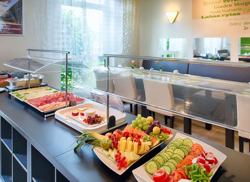 Buffet Photo