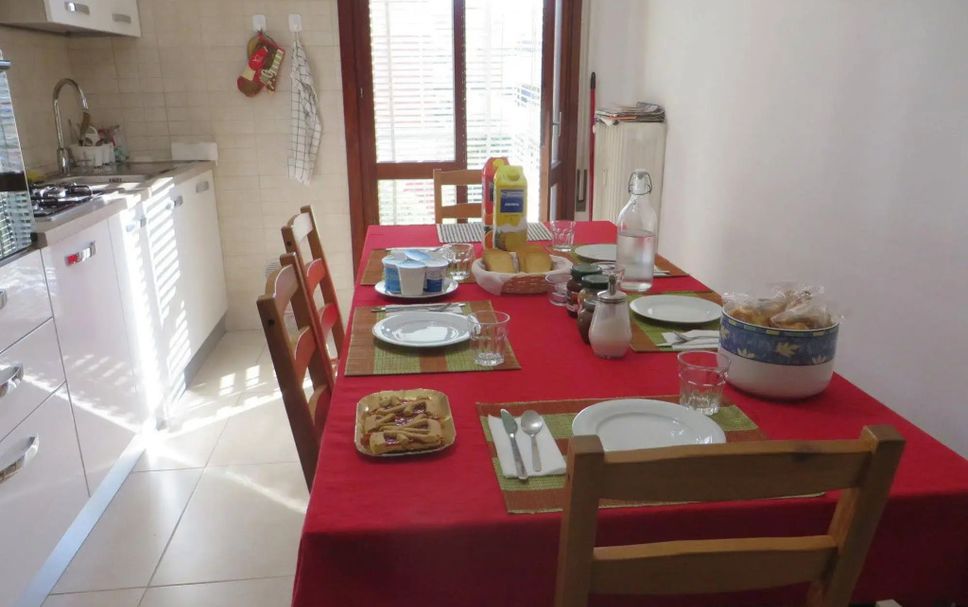 Dining room Photo