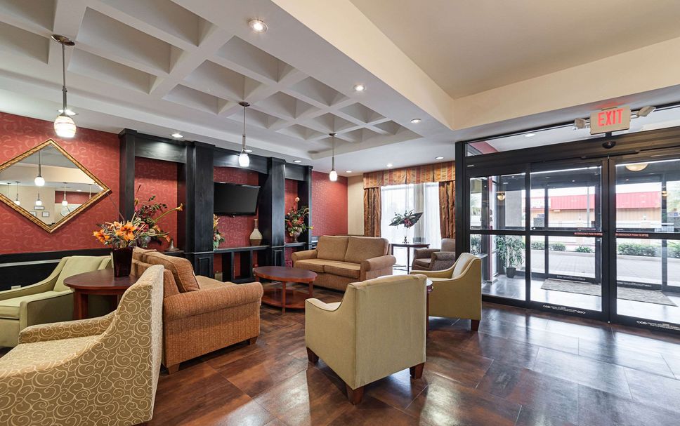 Lounge Photo