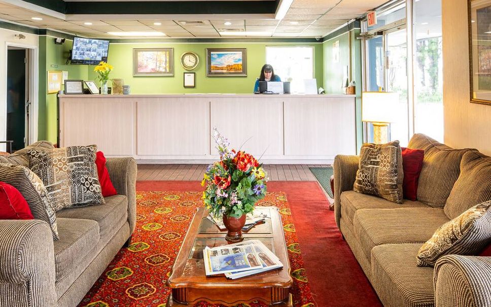 Front desk Photo