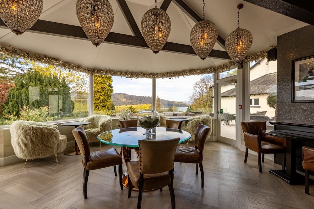 Dining room Photo