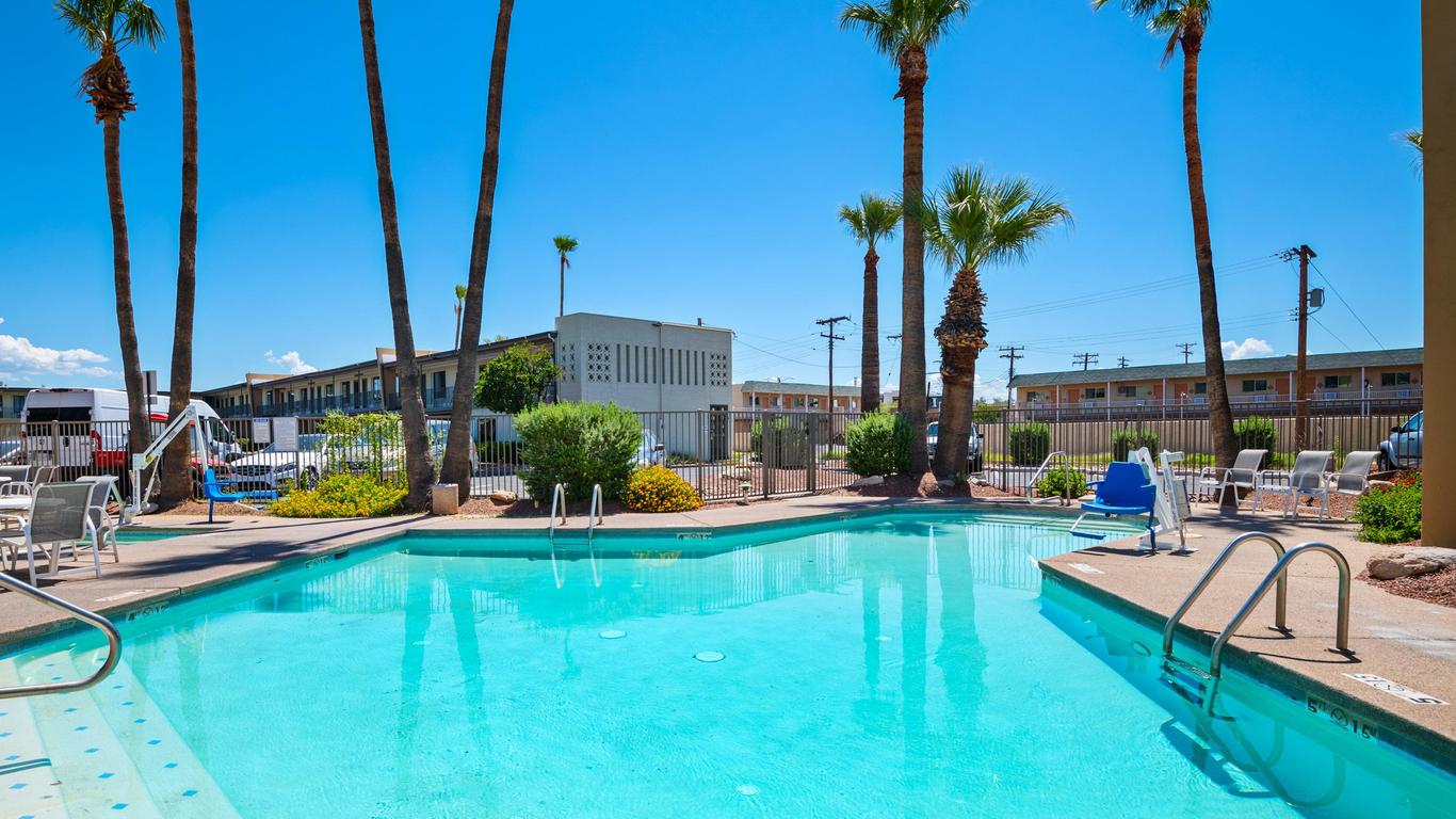 Red Roof Inn Tucson Downtown - University