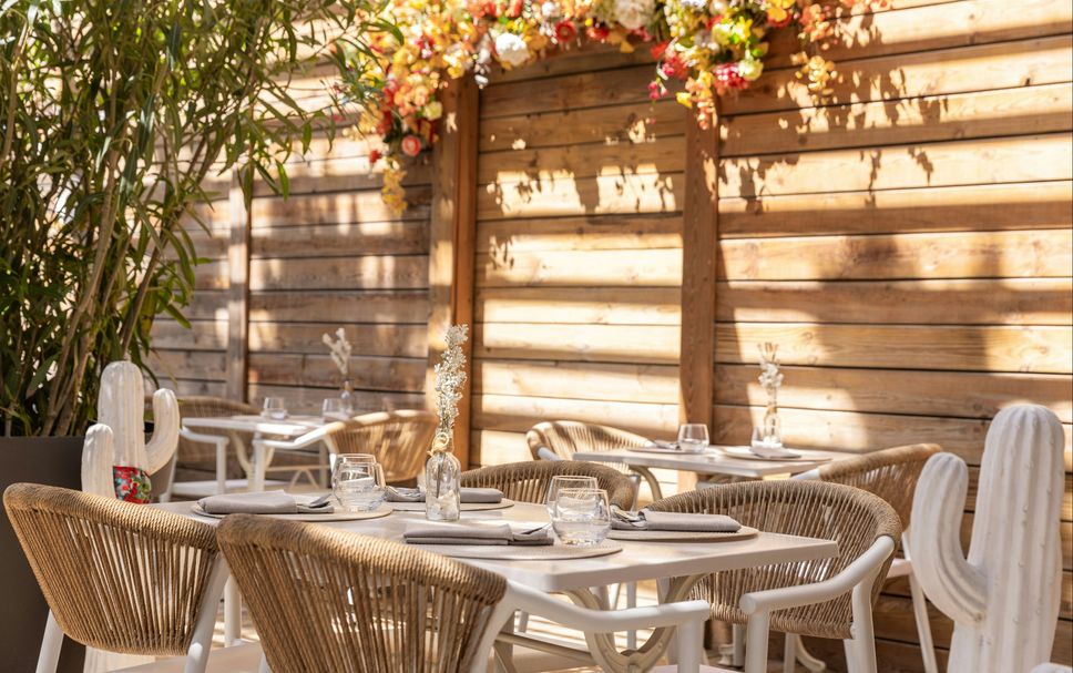 Restaurant Photo