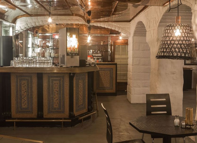 Bar Photo
