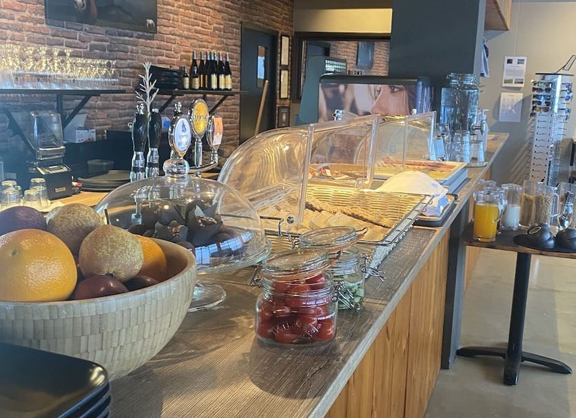 Buffet Photo