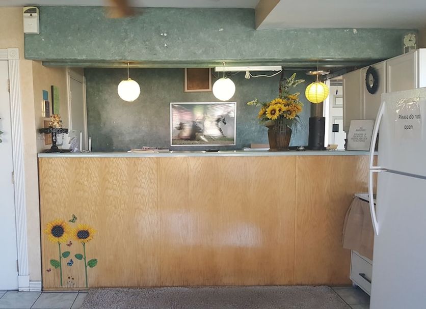 Front desk Photo
