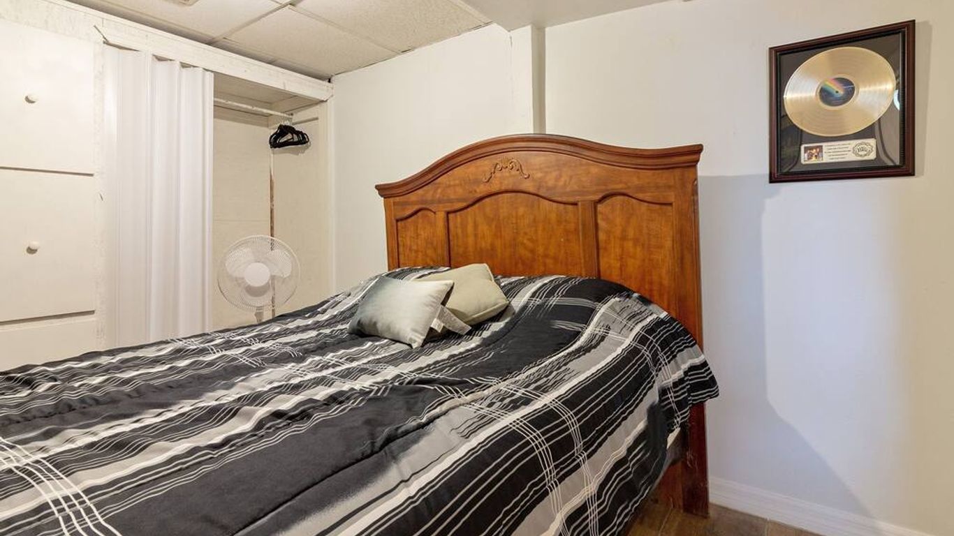 The Van Zant House, Jacksonville