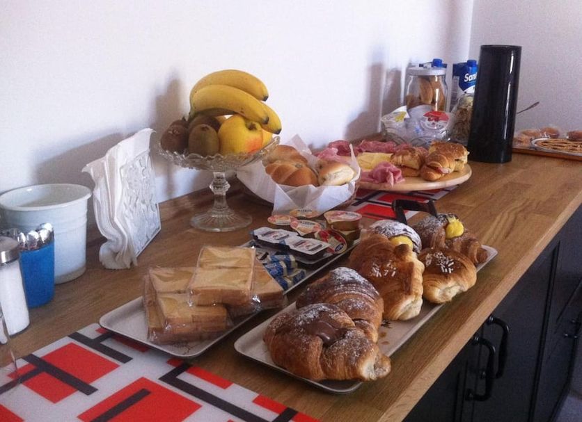 Buffet Photo