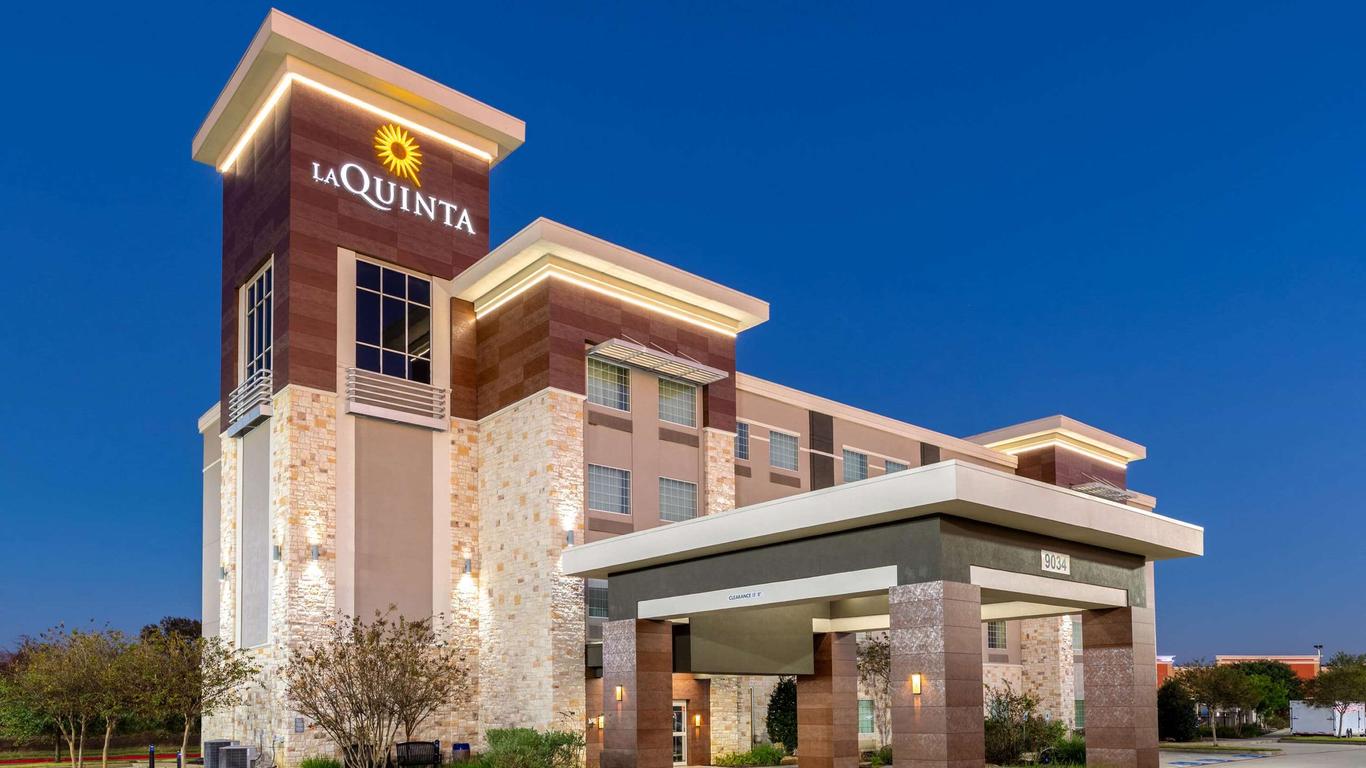 La Quinta Inn & Suites By Wyndham Houston Nw Beltway8/Westrd