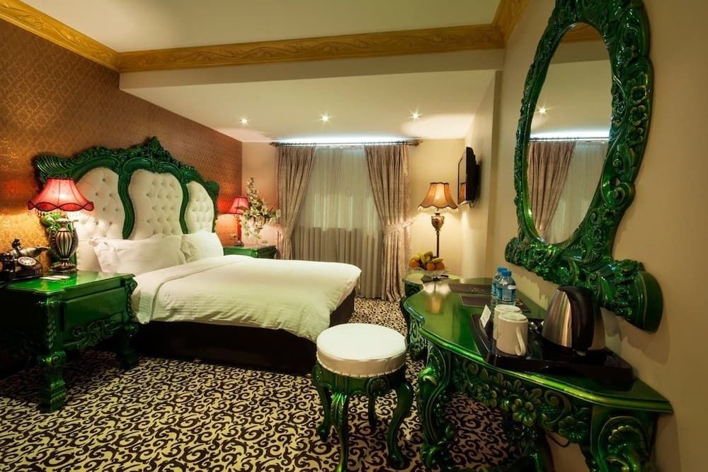 Bedroom