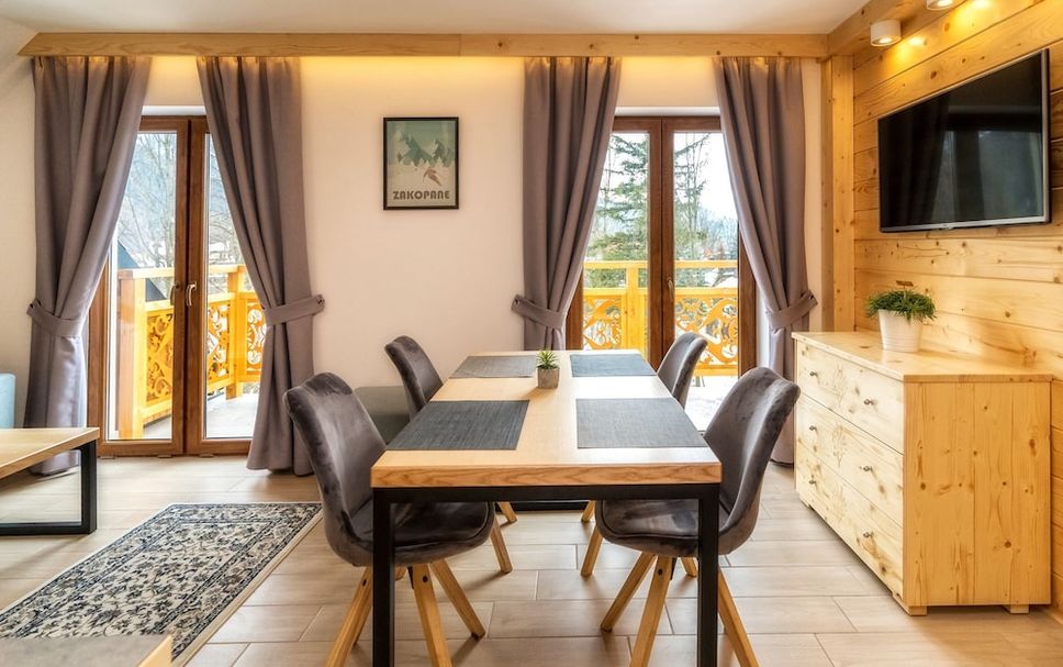 Dining room Photo