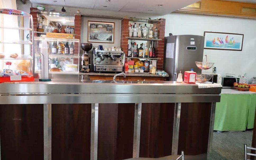 Bar Photo
