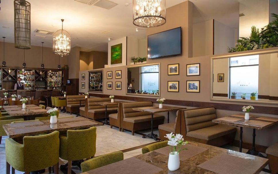 Restaurant Photo