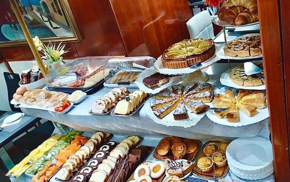 Buffet Photo