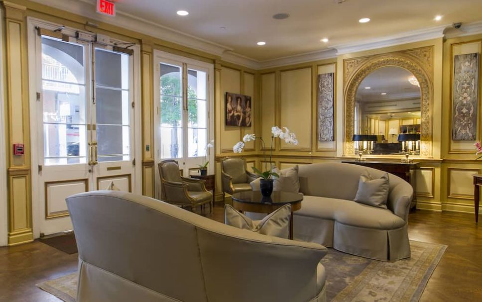 Lounge Photo