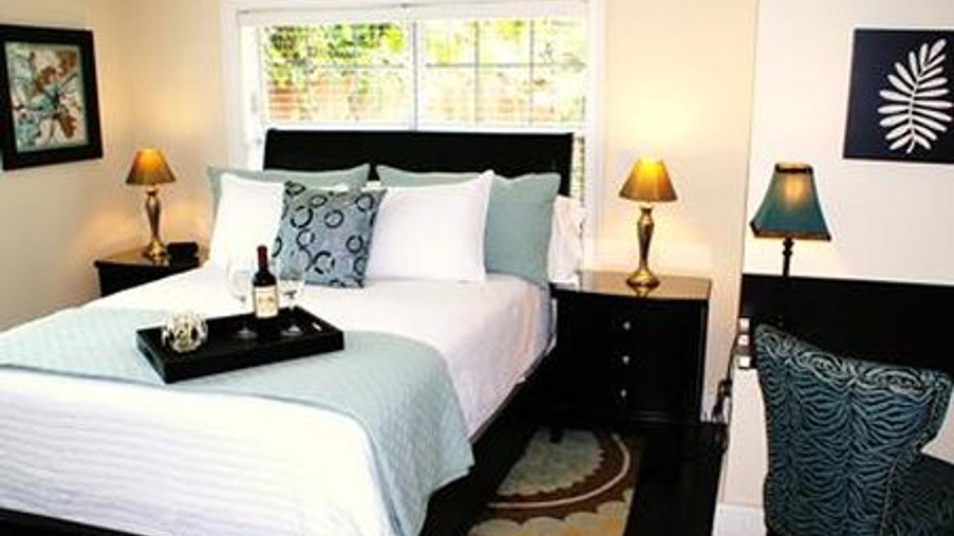 Island Sands Inn