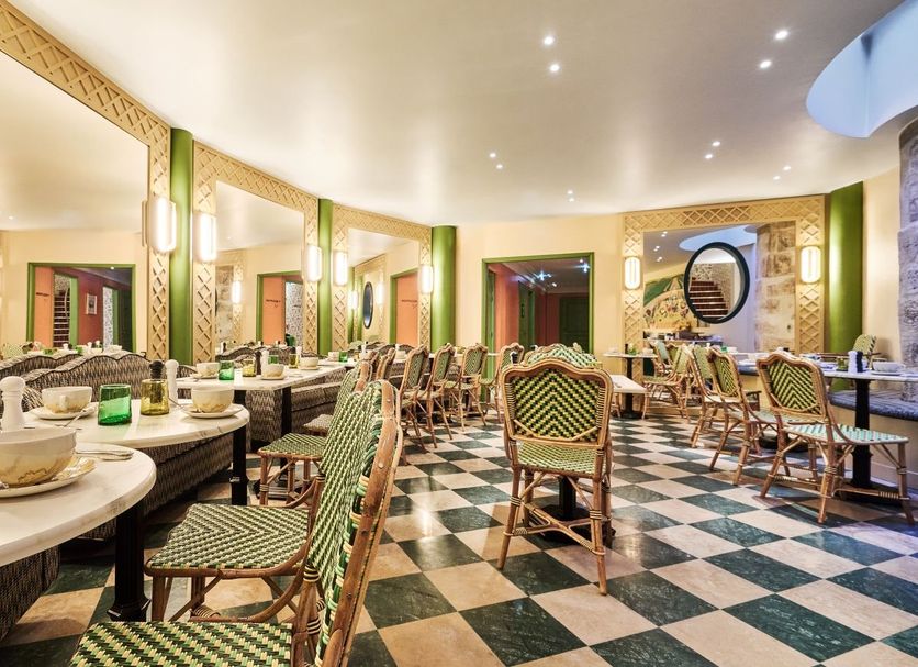 Restaurant Photo