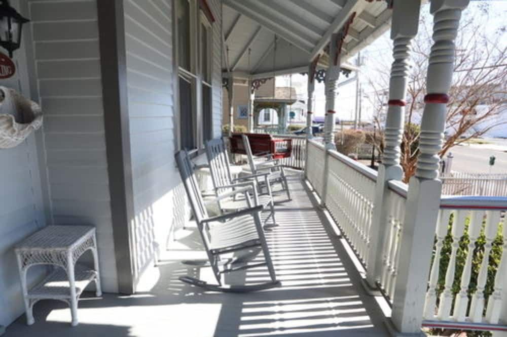 Balcony Photo