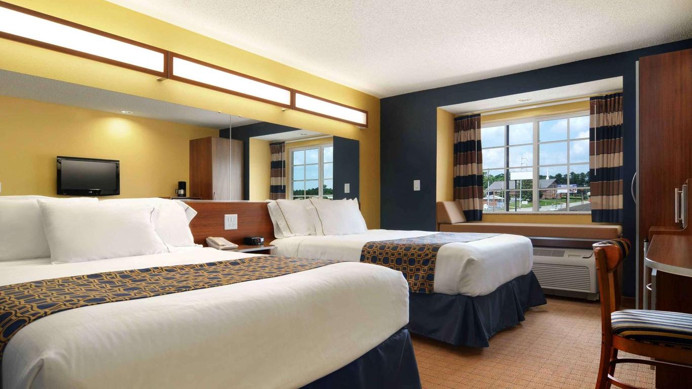 Microtel Inn & Suites by Wyndham Columbus/Near Fort Benning