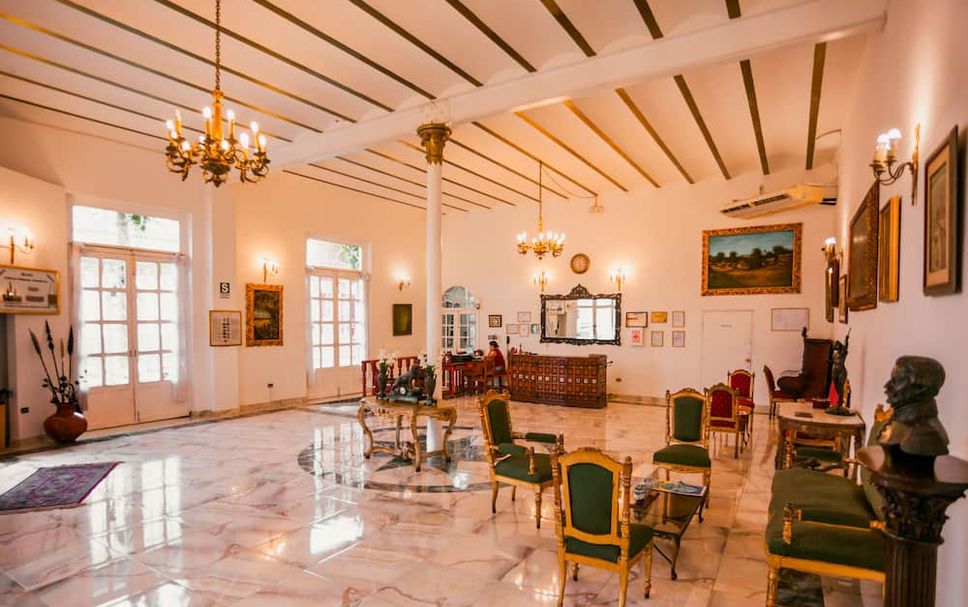 Lobby Photo