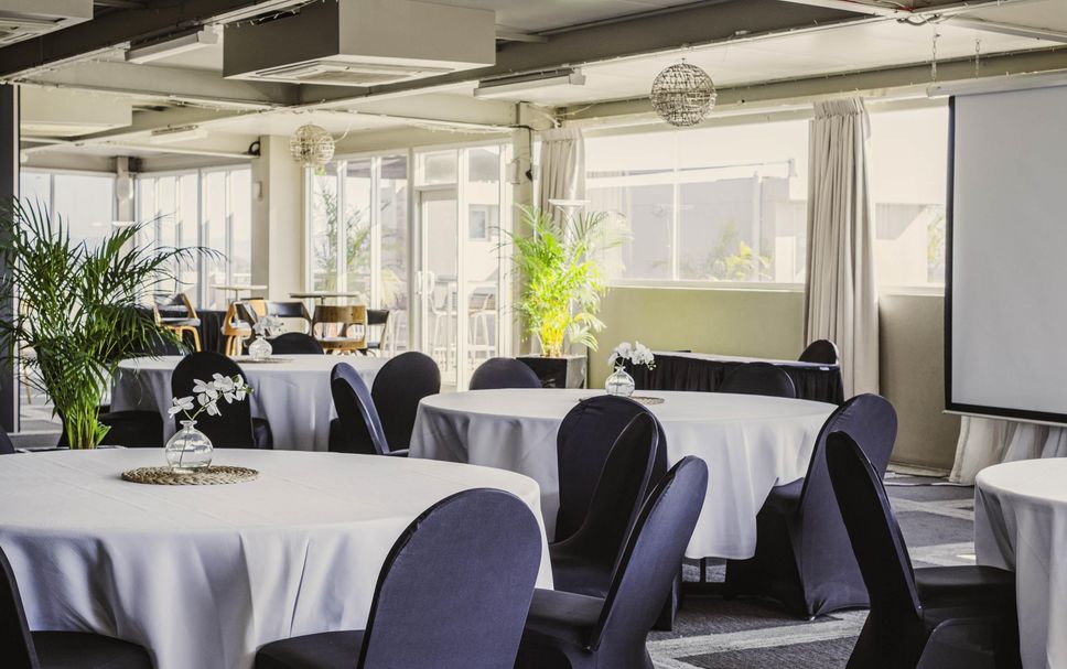 Banquet hall Photo