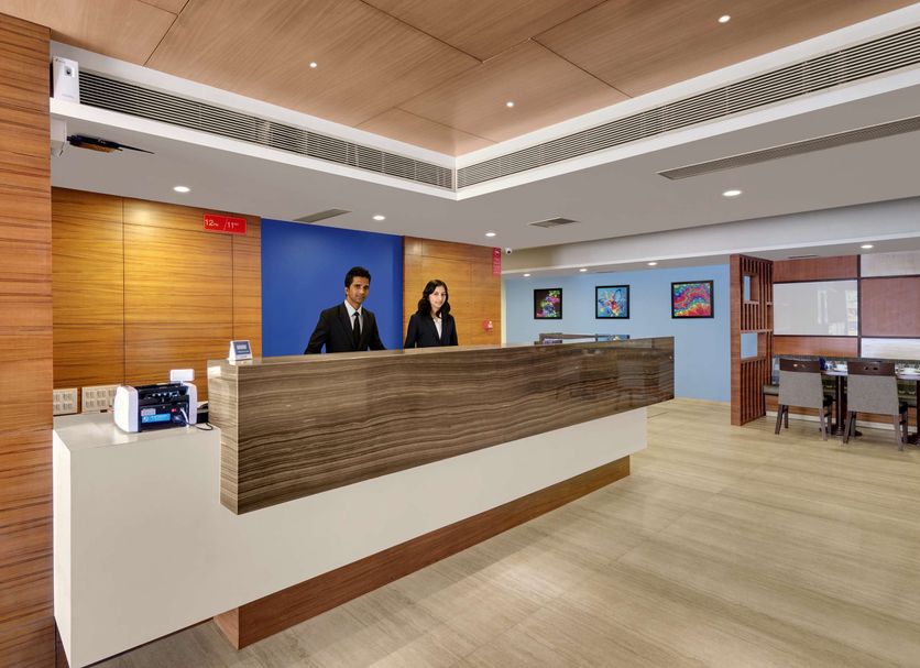 Front desk Photo