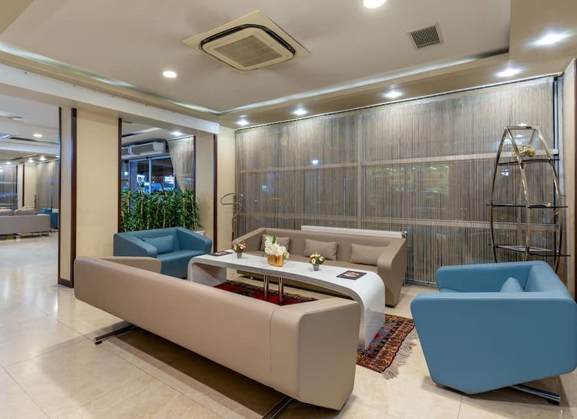 Lounge Photo