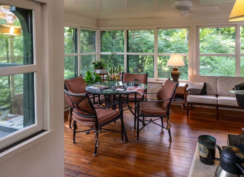 Dining room Photo
