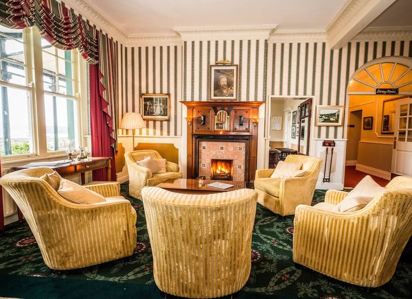 Lounge Photo
