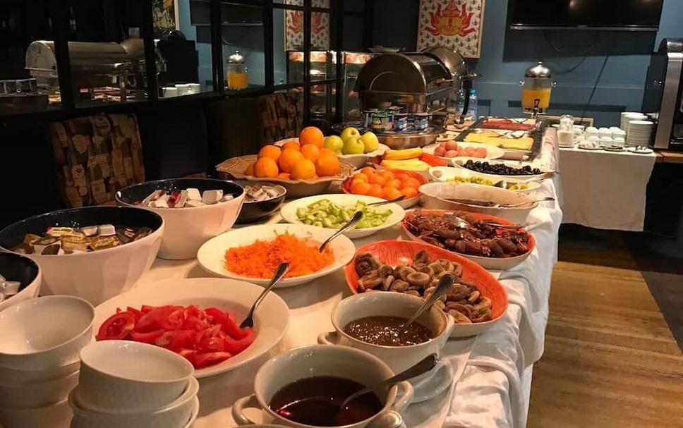 Buffet Photo