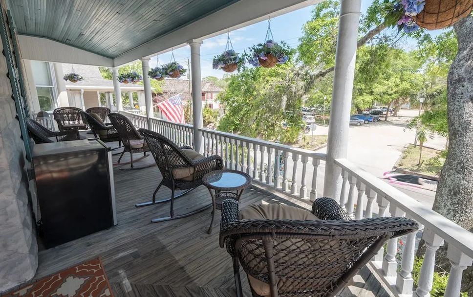 Balcony Photo