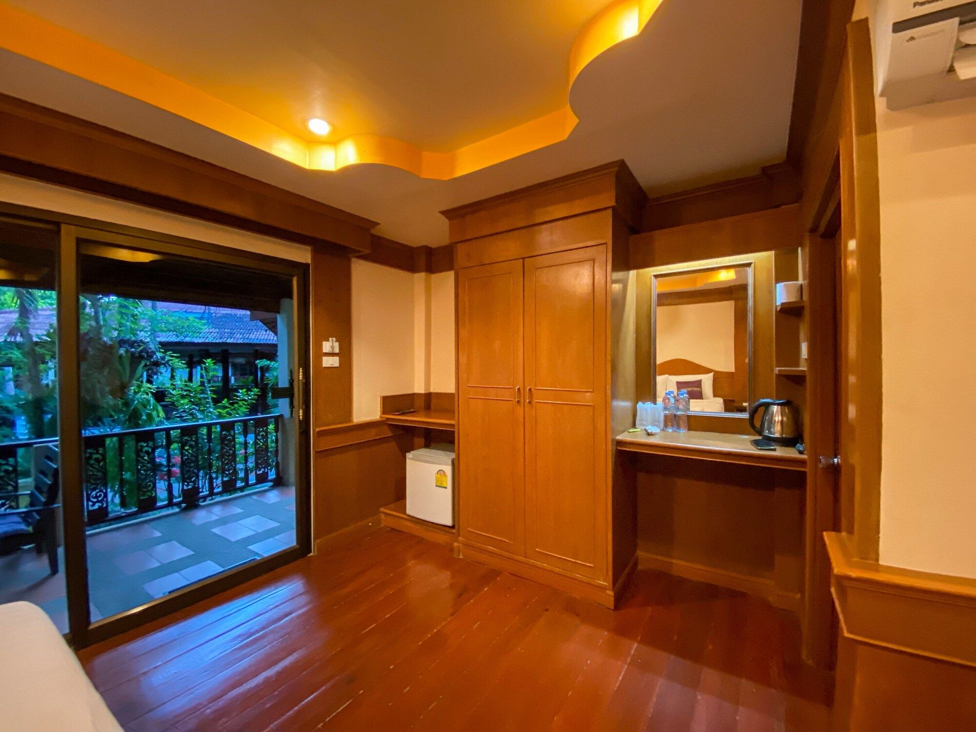 Room amenity