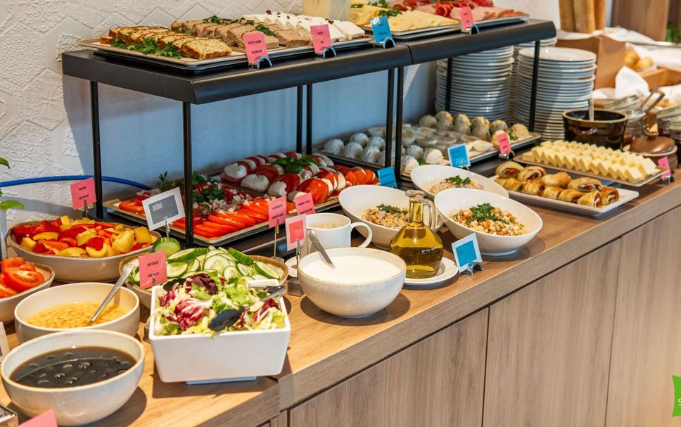 Buffet Photo