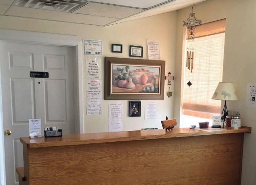Front desk Photo