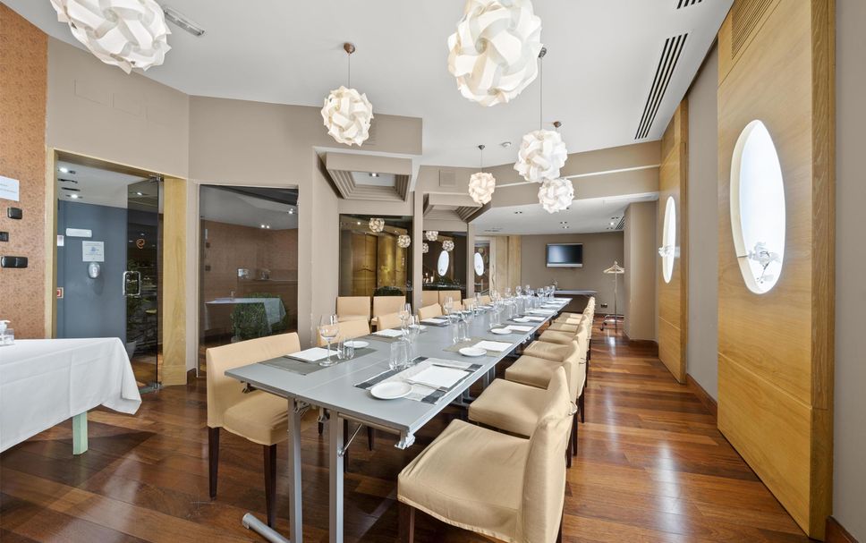 Restaurant Photo