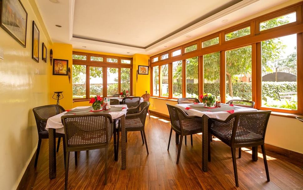 Restaurant Photo