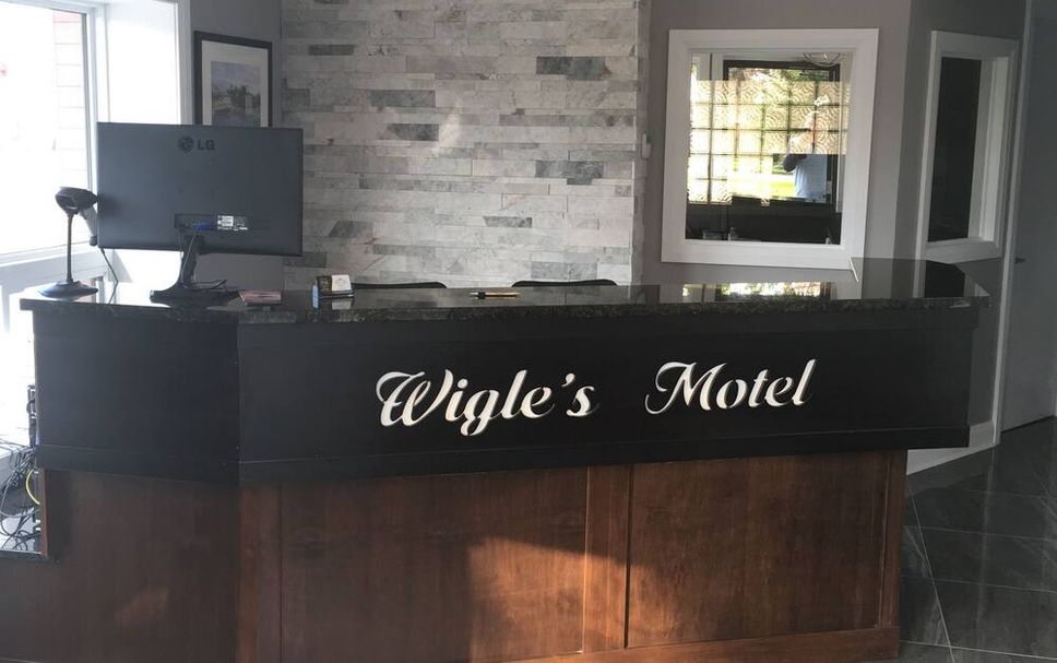 Front desk Photo
