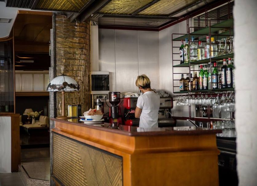Bar Photo